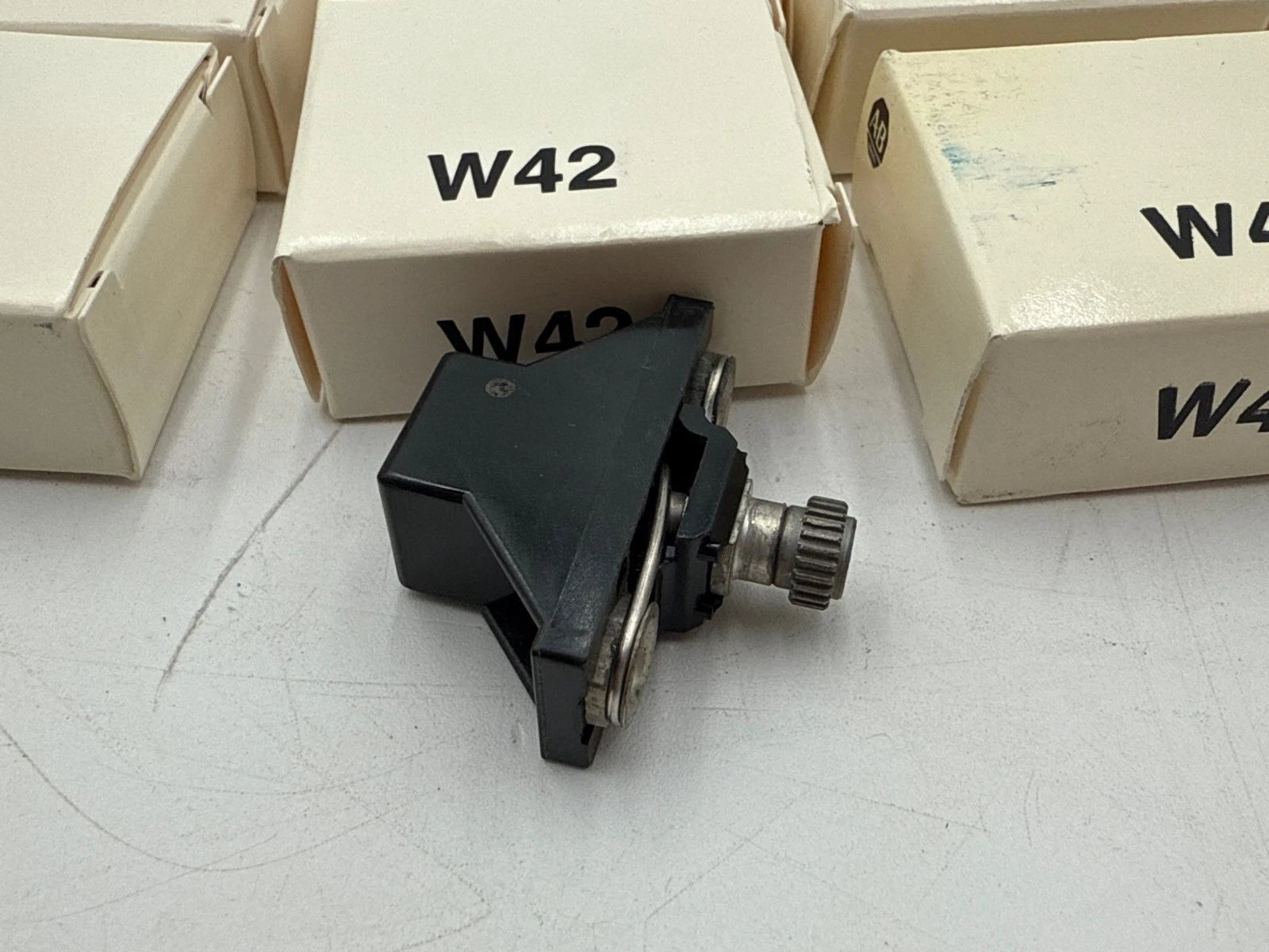 6PC Lot Allen Bradley W42 Thermal Overload Relay Heater W-42 3.84A Element Unit New