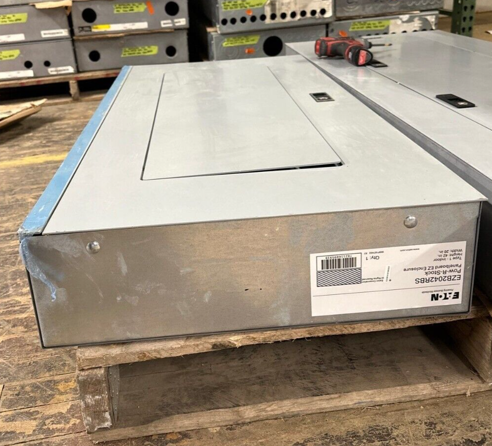 Eaton PRL1A Panelboard 225A 208Y/120V 3PH 4W MCB 42 Circuit 225 Amp EDB3225 P093 New