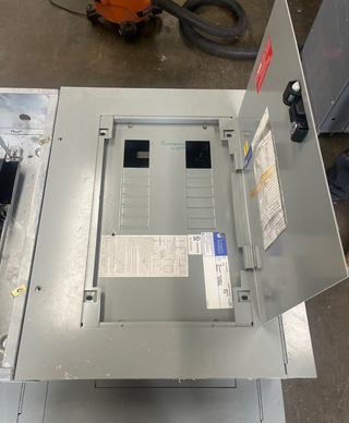 GE AEF3181MBX Panelboard 125A 480/277V 3PH 4W Indoor Encl MLO 125 Amp 18 Circuit P606 Used