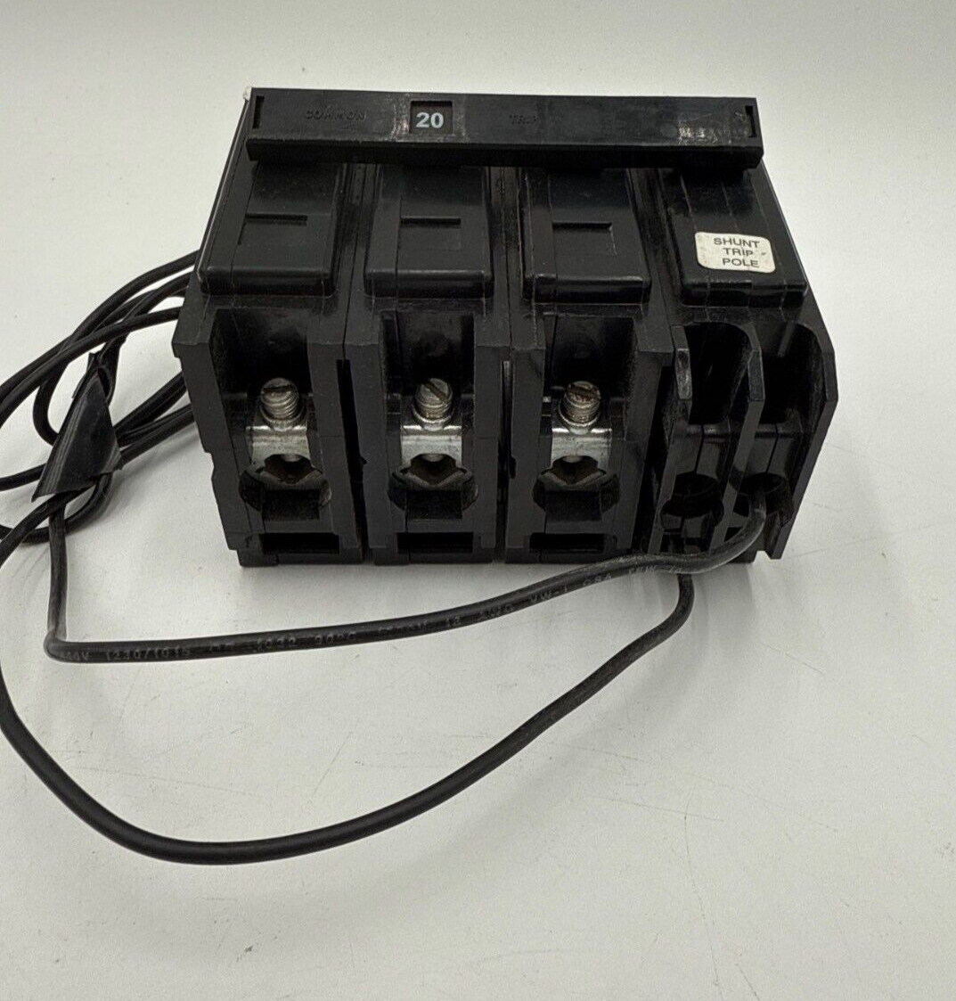 Eaton BAB3020HS Used