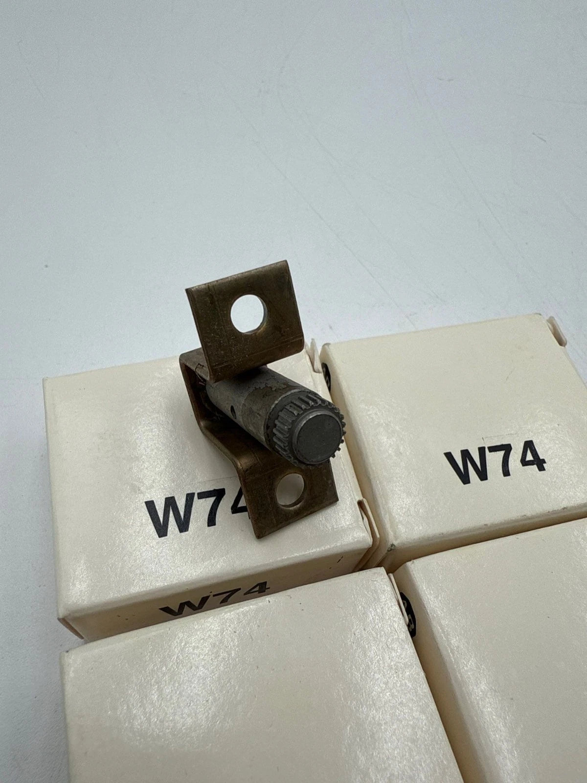 4PC Lot Allen Bradley W74 Thermal Overload Relay Heater Element Unit 60A W-74 New