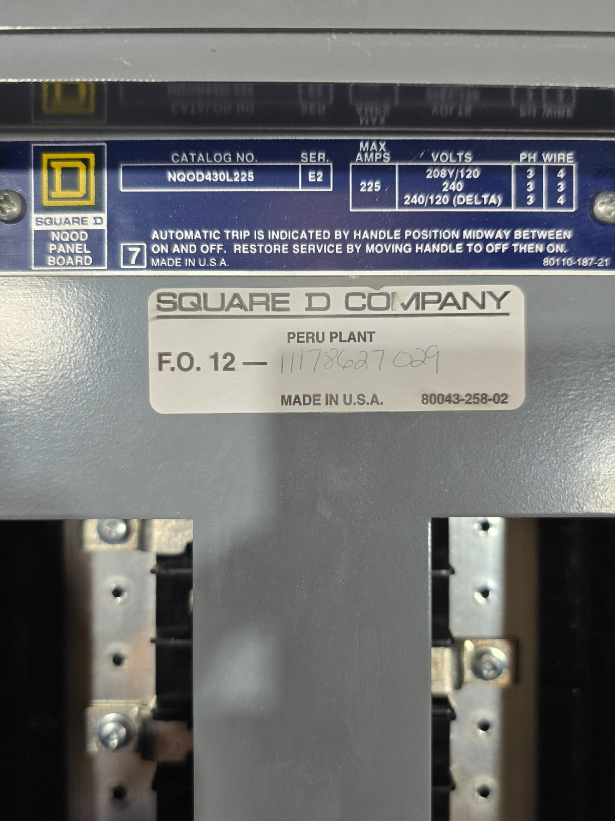 Square D NQOD430L225 Panelboard 225A 208/120V 3PH 4W MLO Panel 225 Amp 30 Cir Used