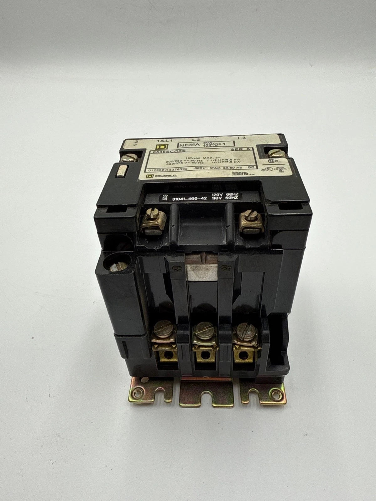 Square D 8536SCO3S NEMA Size 1 Contactor 3P 600V 3PH 10HP Coil 110/120V Ser A Used