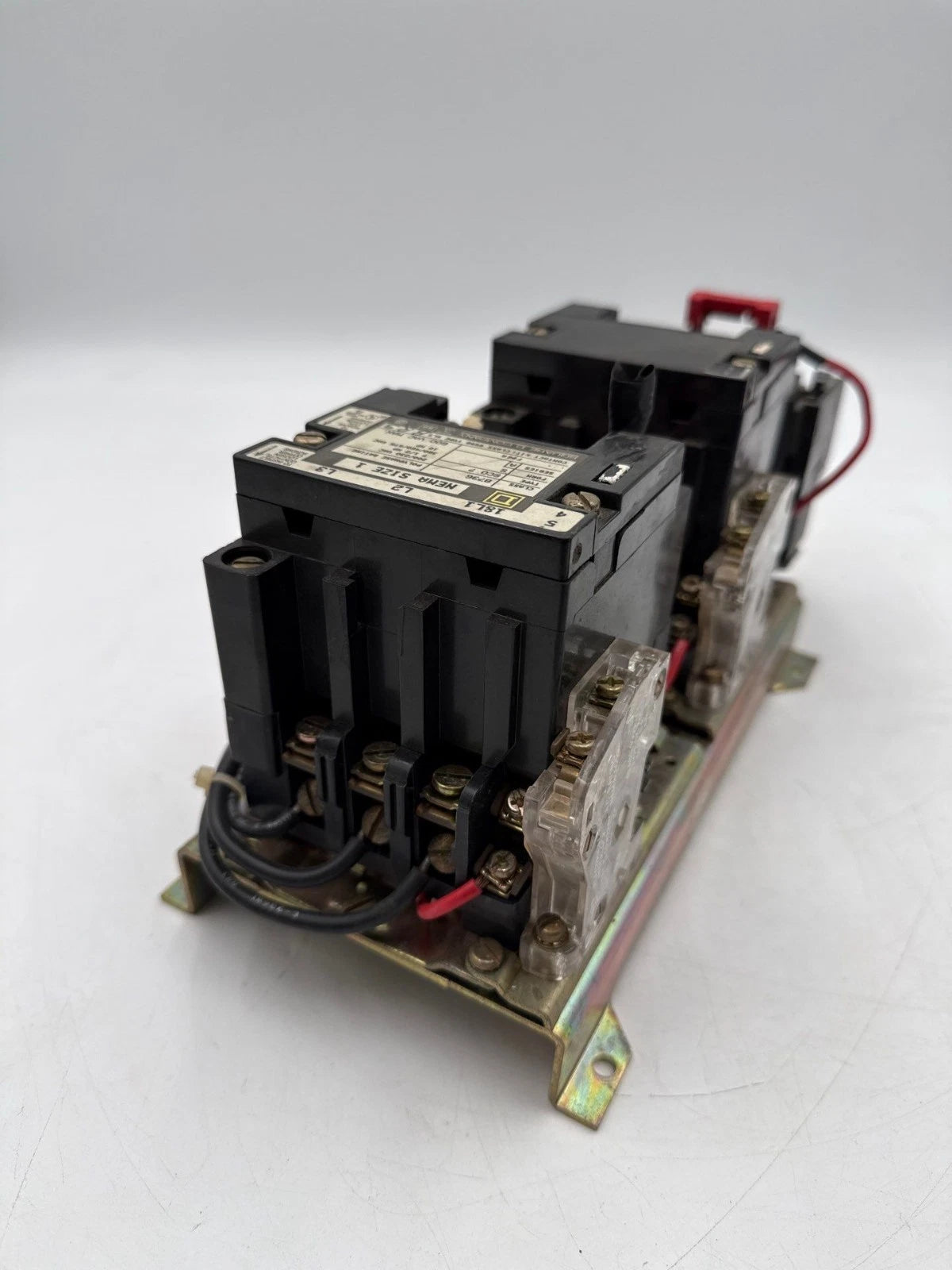 Square D 8736 SC07 Reversing Starter NEMA Size 1 27A 3P 600V 10HP Coil 110/120V Used