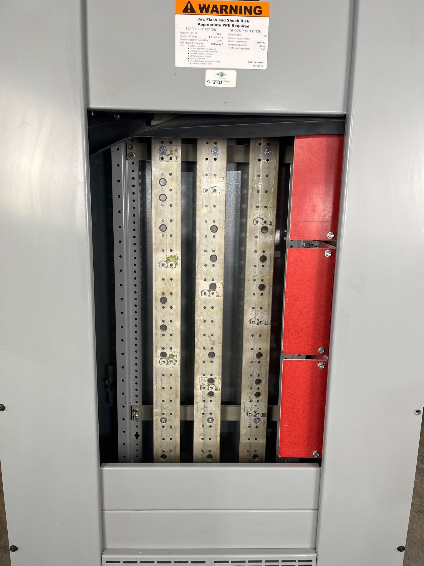 Siemens S4E60ML400ATS S4 Panelboard 400A 480/277V 3PH 4W MLO Indoor Encl B60 Used