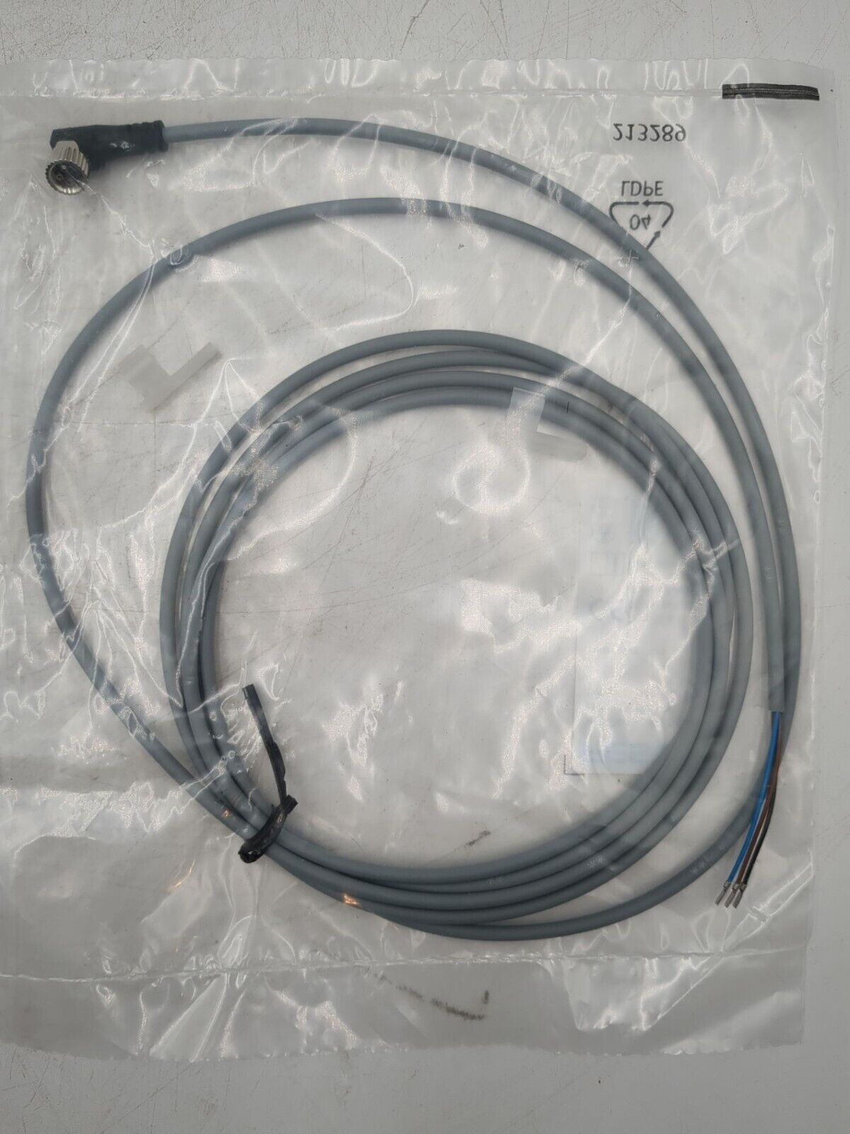 Festo NEBU-M8W3-K-2.5-LE3 New