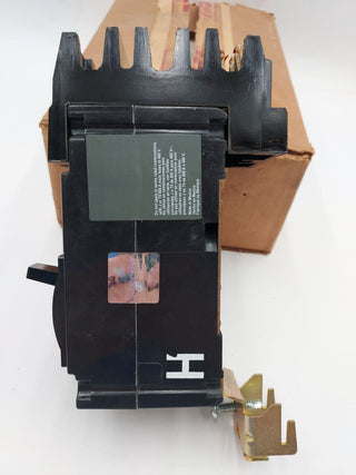 Square D FH26100AC New