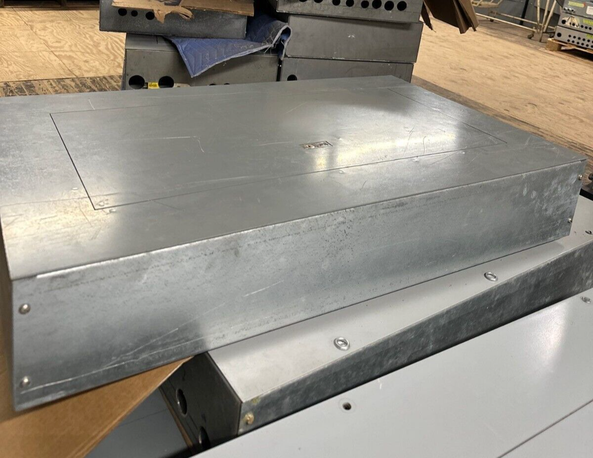 Square D NEHB Panelboard 100A 277/480V 3PH 4W Indoor Encl 30 Cir MLO Main Lug P001 Used