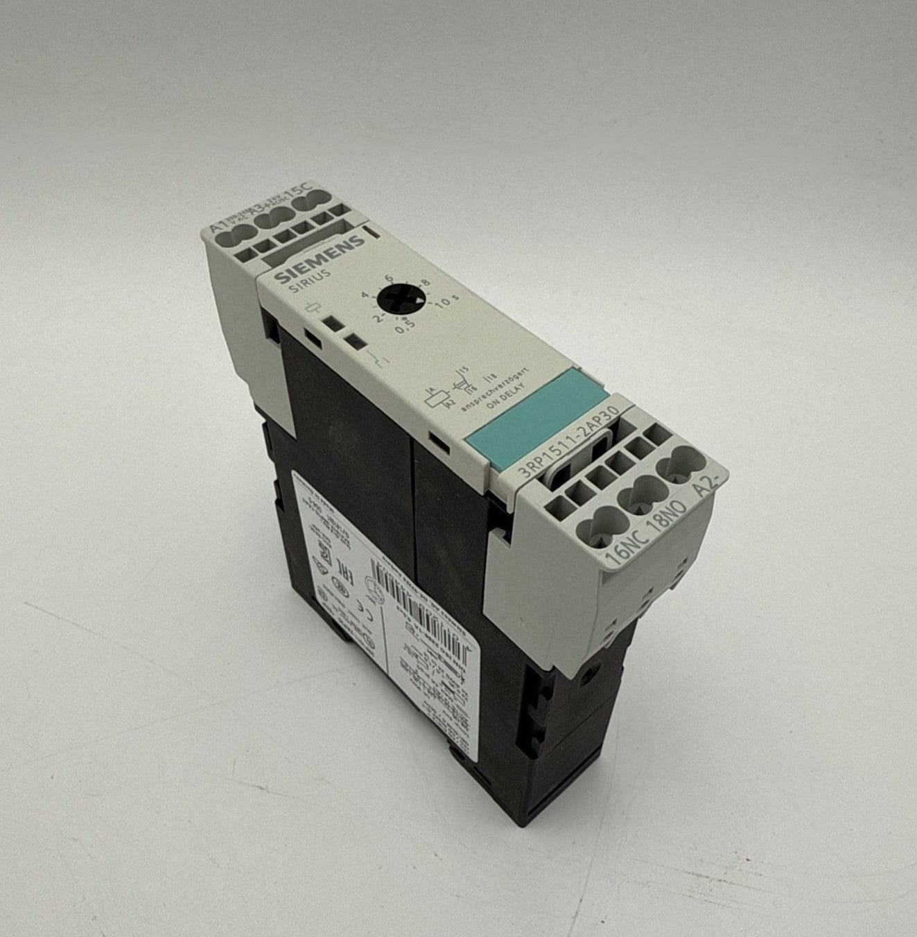 Siemens 3RP1511-2AP30 Timing Relay 0.5-10 SEC 200-240VAC 24VDC New