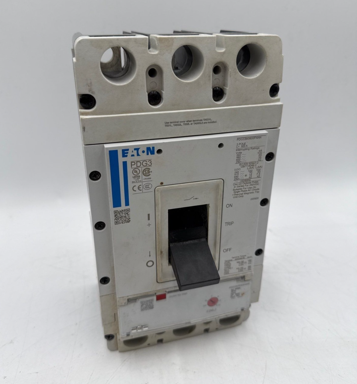 Eaton PDG33M0600FNNN Circuit Breaker 3P 600V w/ 400A Trip PDG3XTFA3H400 400 Amp Used