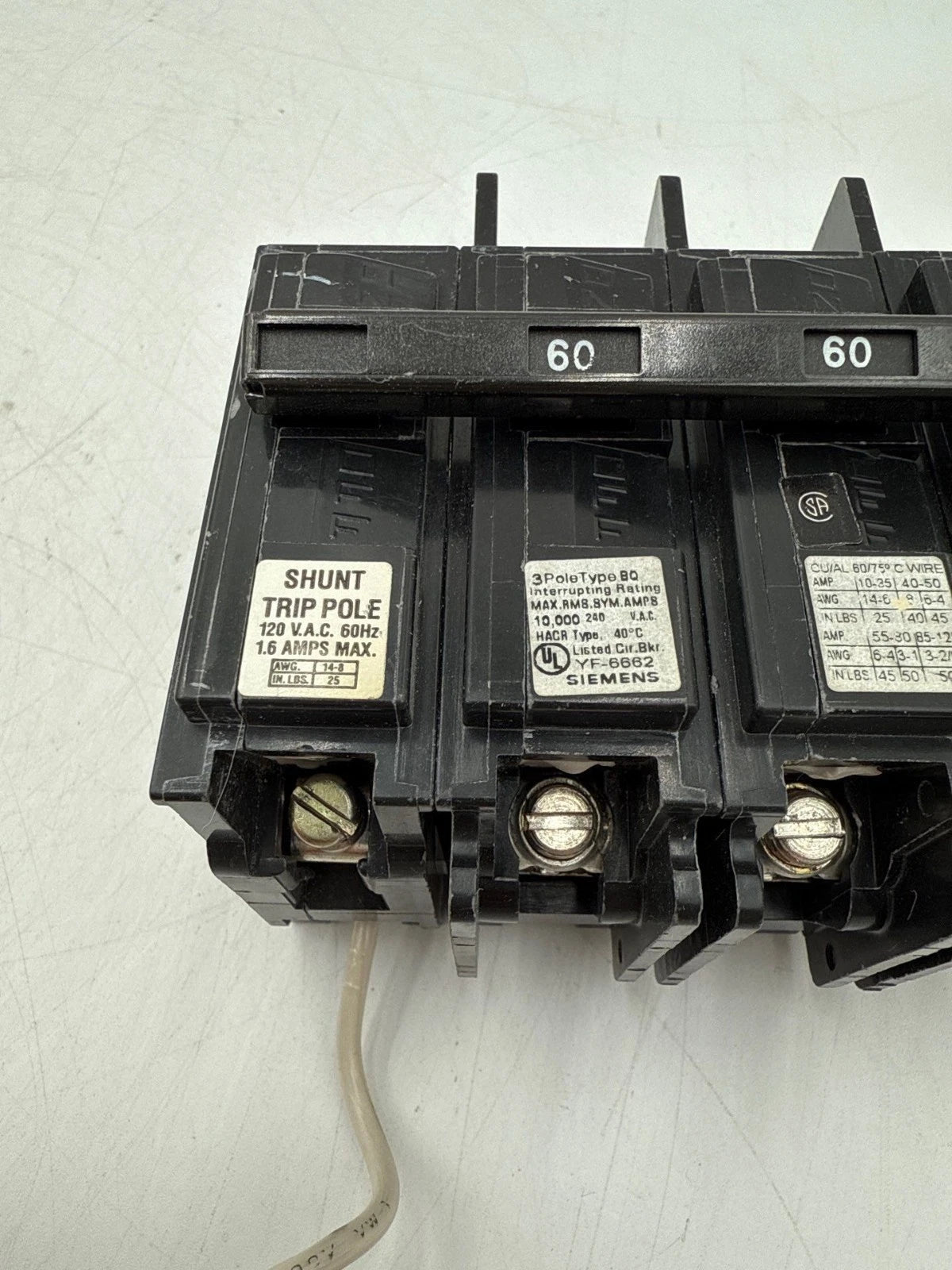 Siemens BQ3B06000S01 Circuit Breaker 60A 3P 240V 3PH 60 Amp 3 Pole Shunt Trip Used