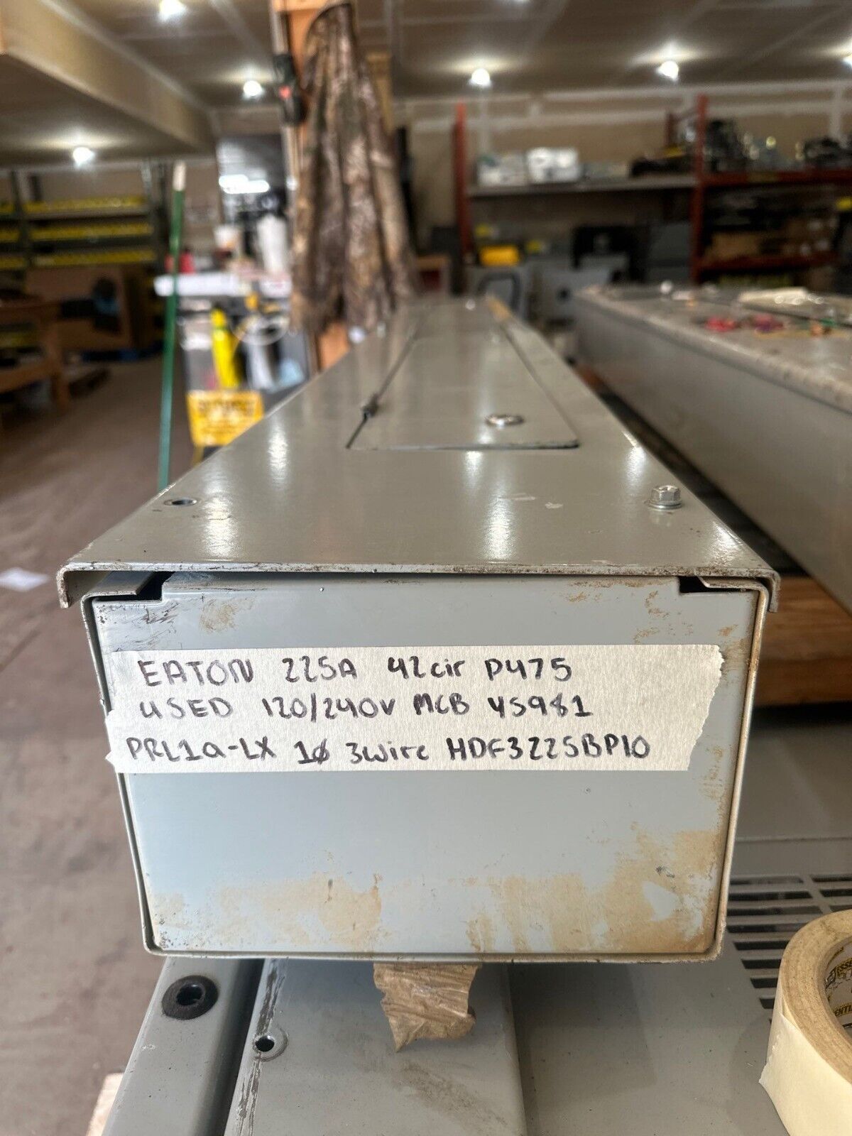 Eaton PRL1a-LX Panelboard 225A 120/240V 1PH 3W Type 1 Indoor Encl 42 Circuit P475 Used