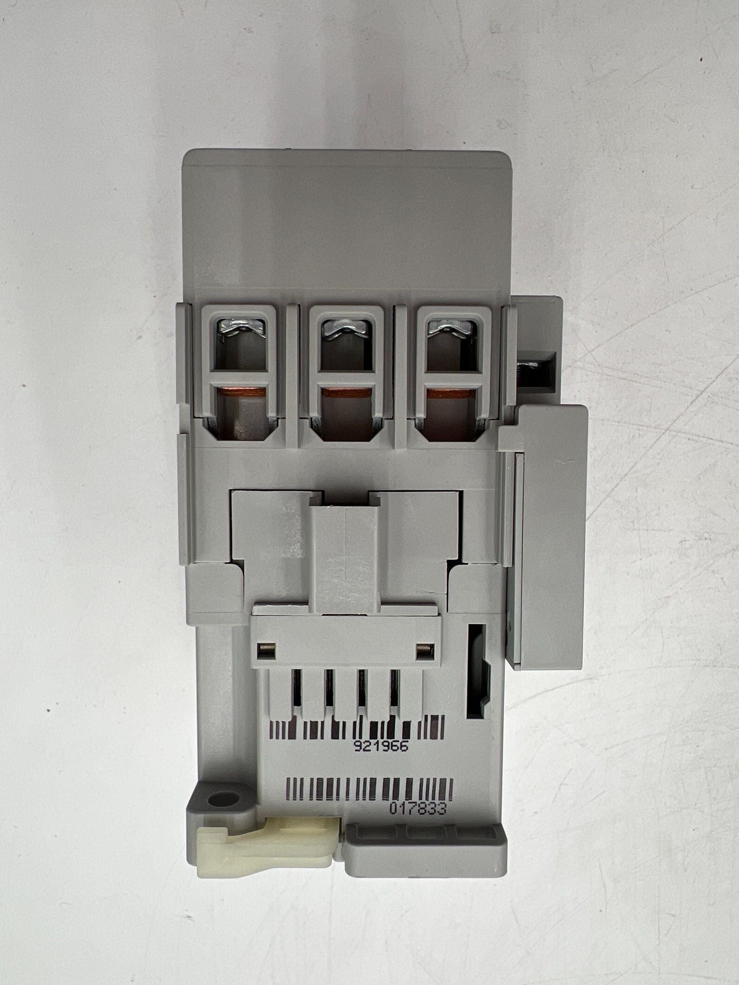 Allen-Bradley 100-C37C10 New