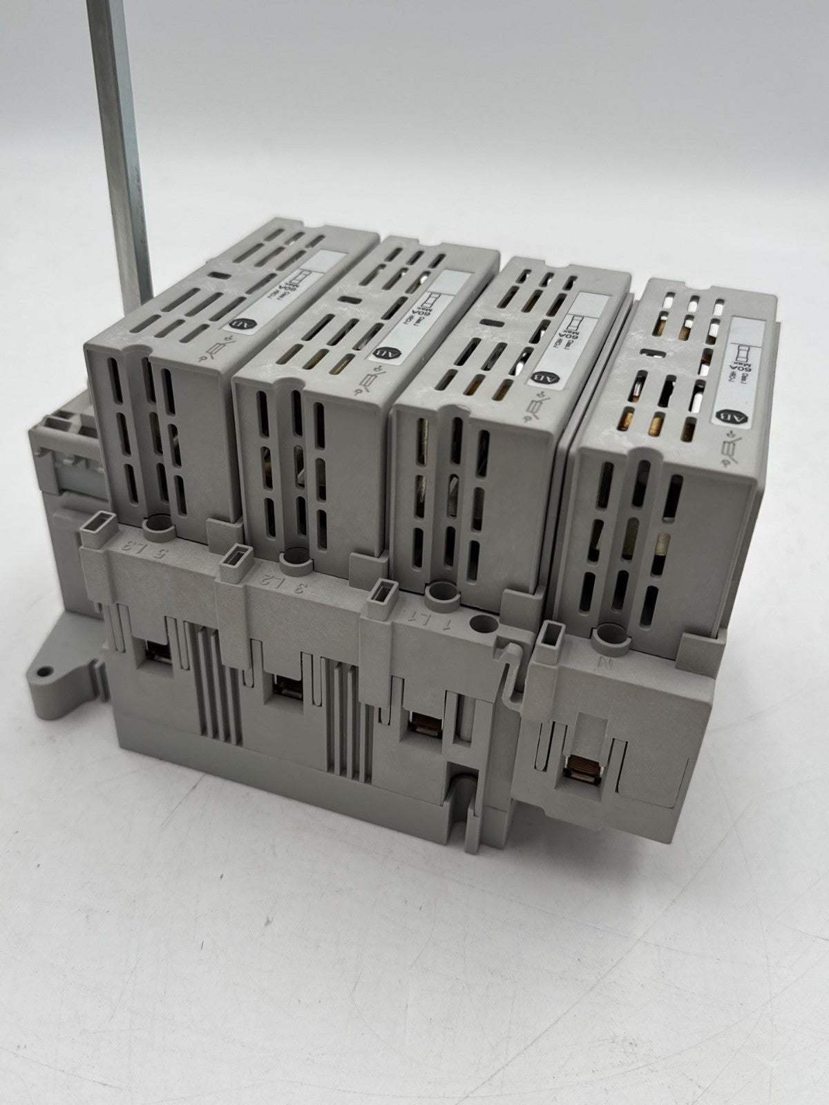 Allen Bradley 194R-J60-1753 Fusible Disconnect Switch 60A 3P 600V Handle 194R-PY Used