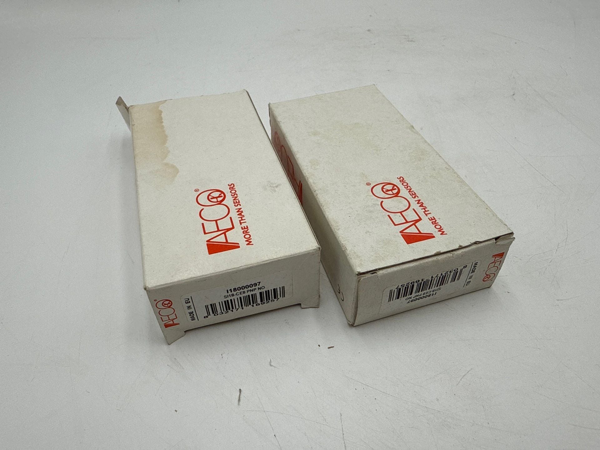 AECO SI18-CE8 PNP NO Inductive Proximity Sensor M18 Thread 8mm Distance New