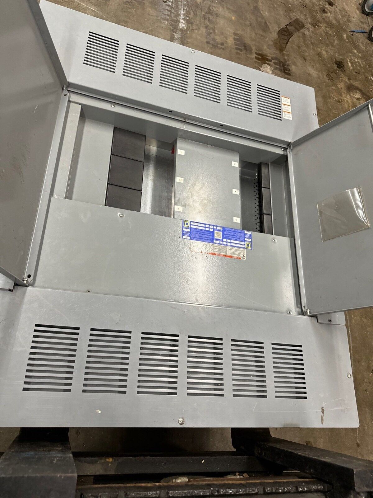 Square D HCP I-Line Panelboard 1200A 480V/277V 3PH 4W 18 Circuit 1200 Amp MLO P495 Used