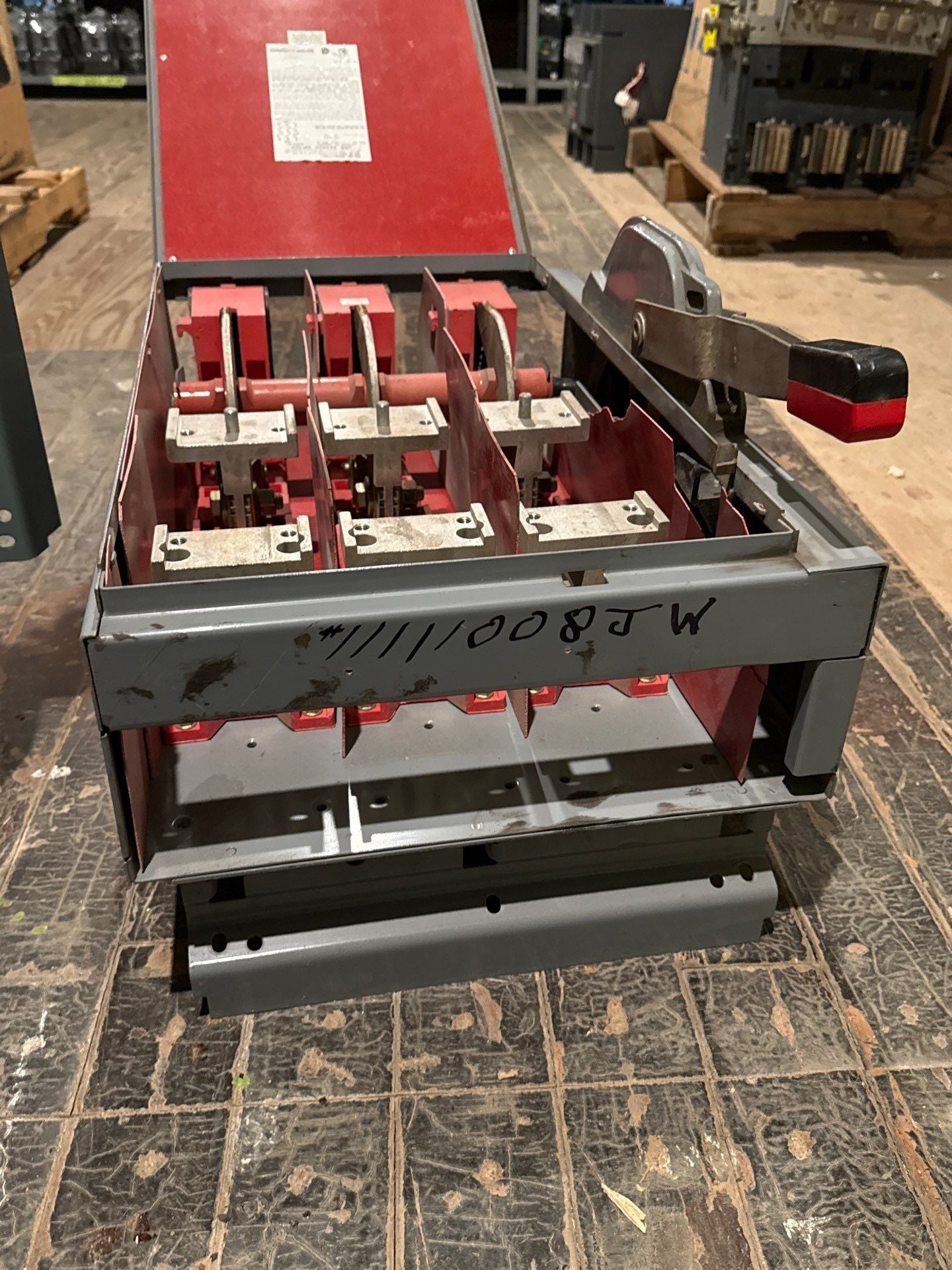 Square D QMB325W QMB Branch Panel Switch 400A 3P 240V 400 Amp 3 Pole Used