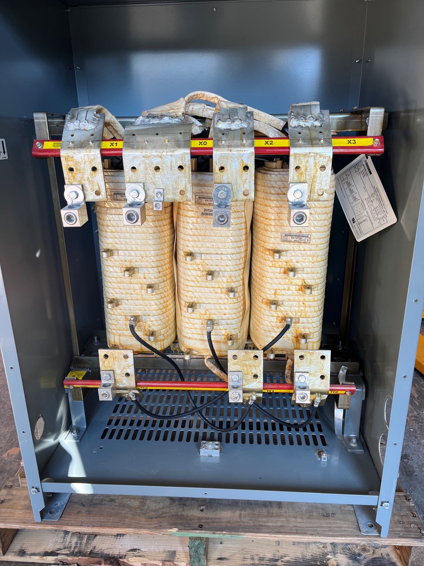 112.5kVA Square D EX112T3H Transformer Pri 480V Sec 208/120V 3PH Type 1 Used