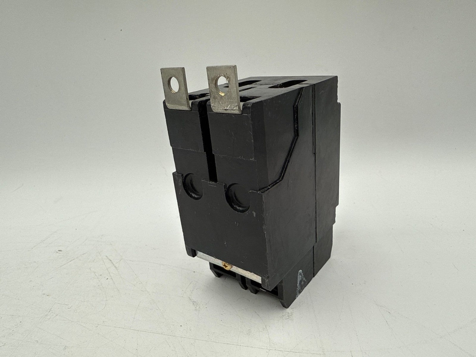 Eaton GHB2035 Bolt On Circuit Breaker 35A 277/480V 2P GHB 35 Amp 2 Pole Cutler Used