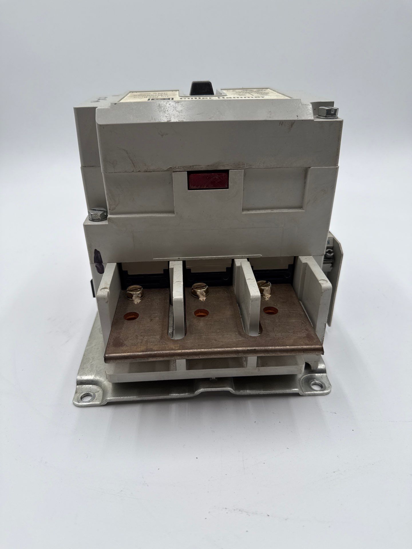 Cutler-Hammer C825KN10 Contactor 200A 3P 600V 3PH Ser A2 Coil 110/120V Used