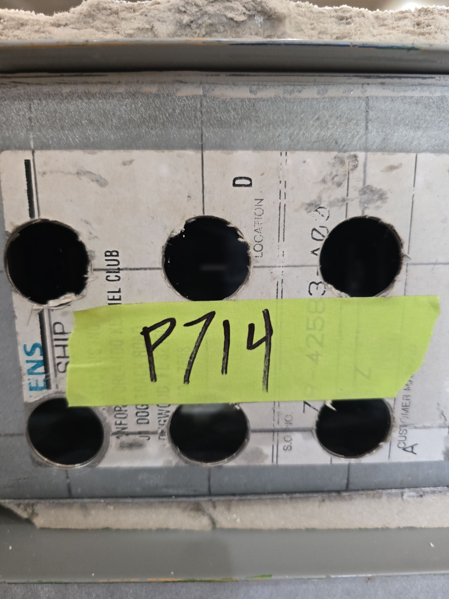 Siemens P1 P1C42ML250ABF Panelboard 250A 208/120V 3PH 4W 42Cir MLO 250 Amp Panel Used