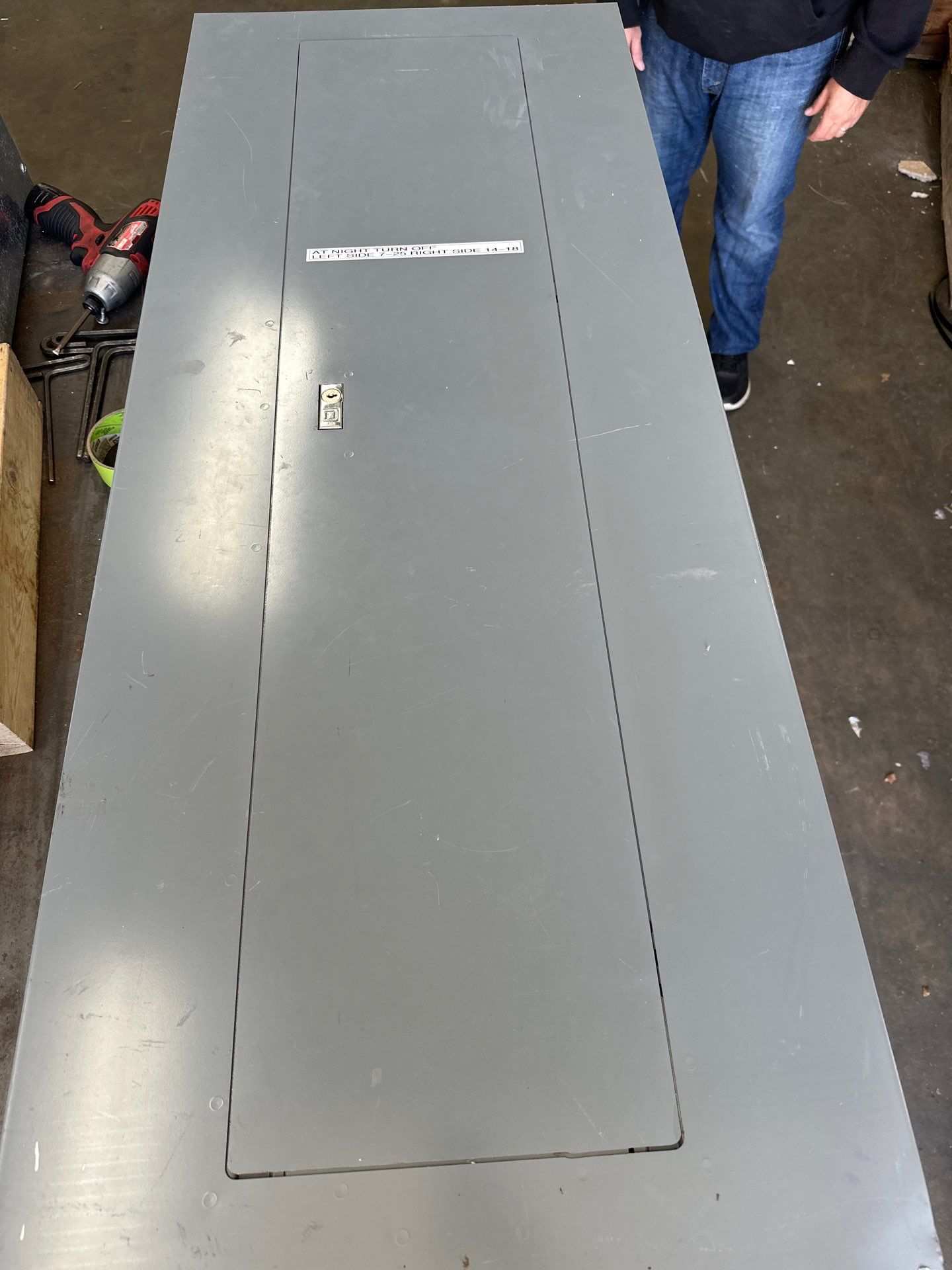 Square D NQOD442M225 NQOD Panelboard 225A 208Y/120V 3PH 42Cir P326 Used