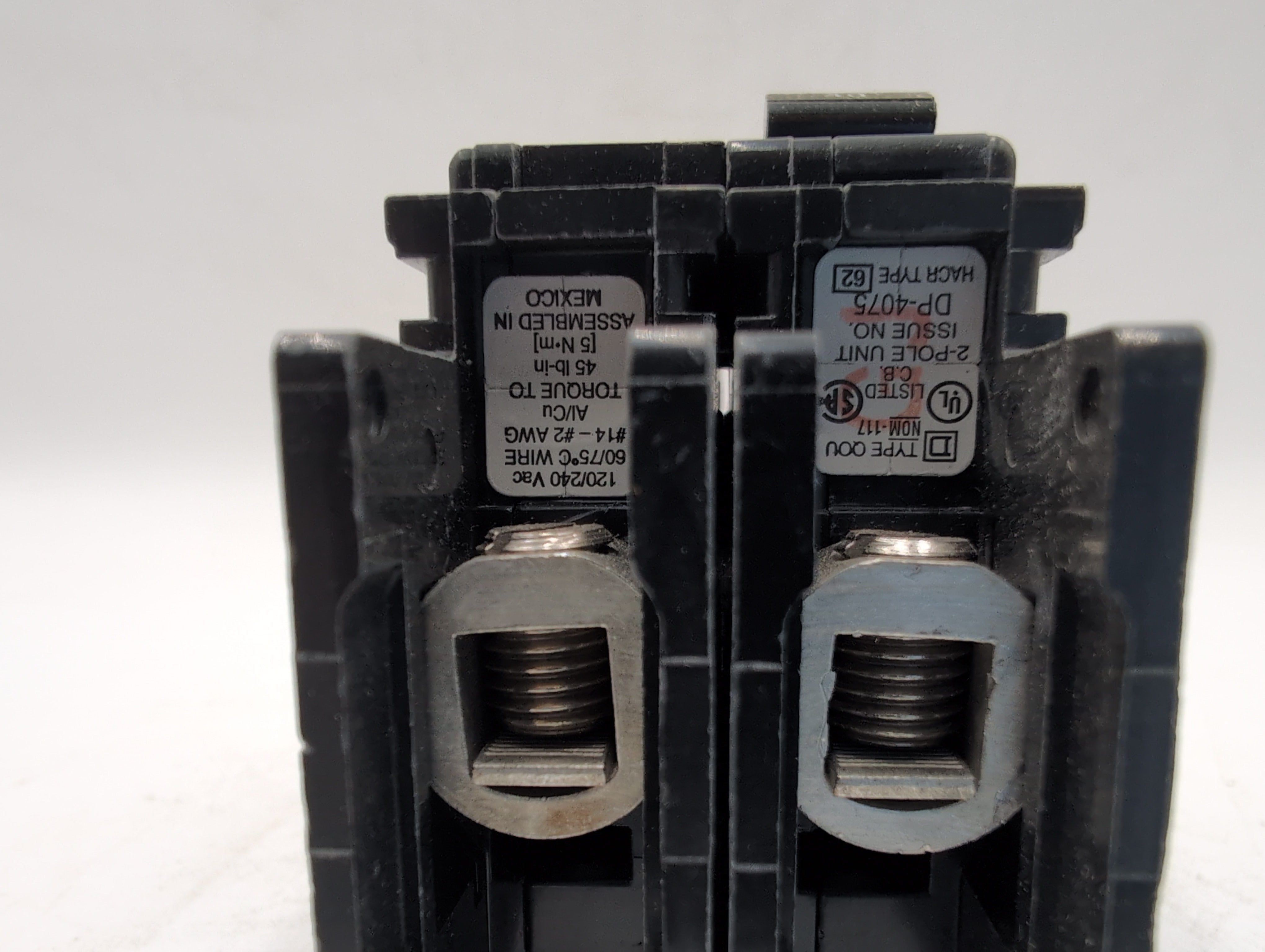 Square D QOU240 Miniature Circuit Breaker 40 Amp 2-Pole 120/240V Unit Mount New New