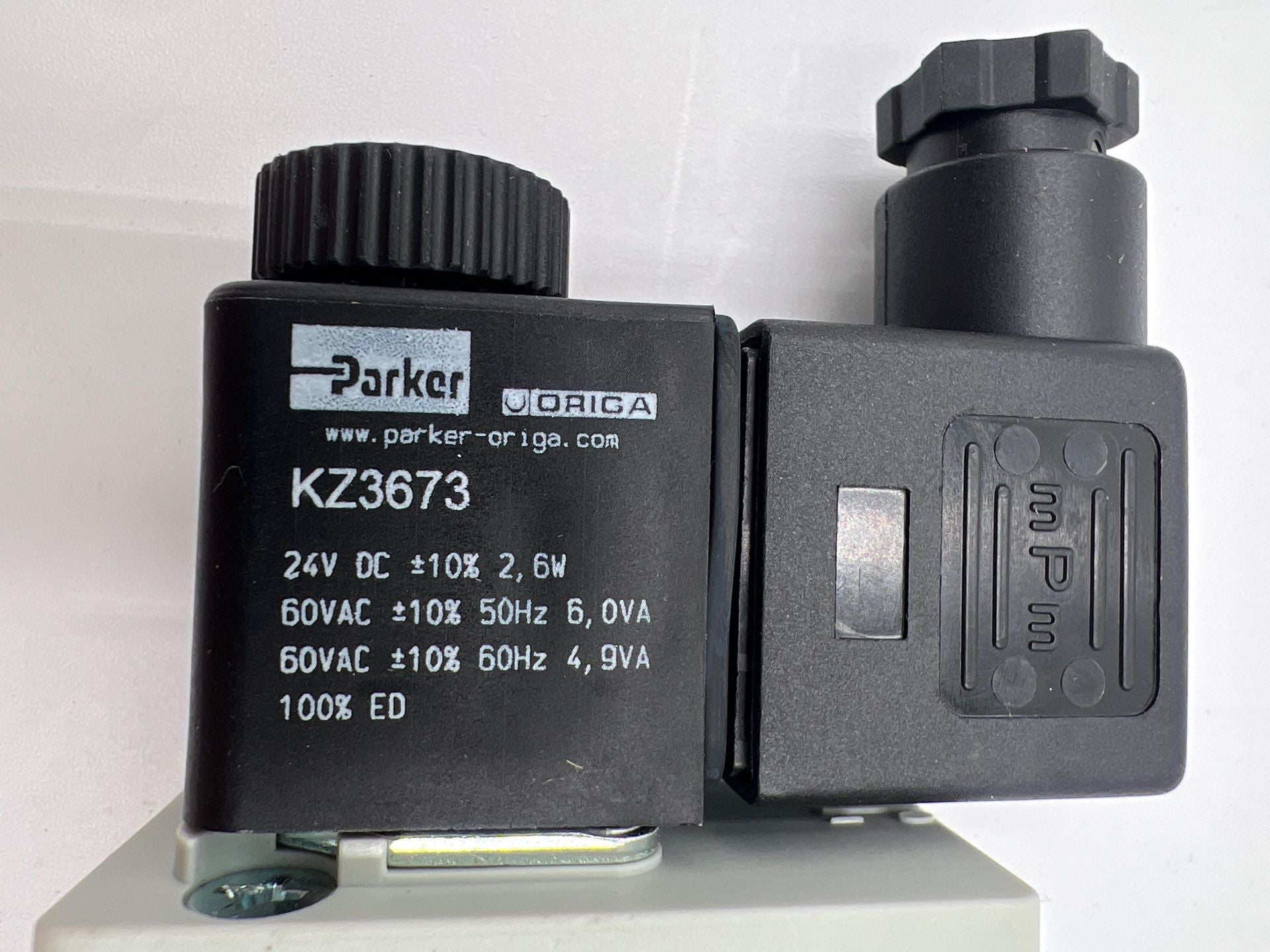 Parker PA12679-0233 New