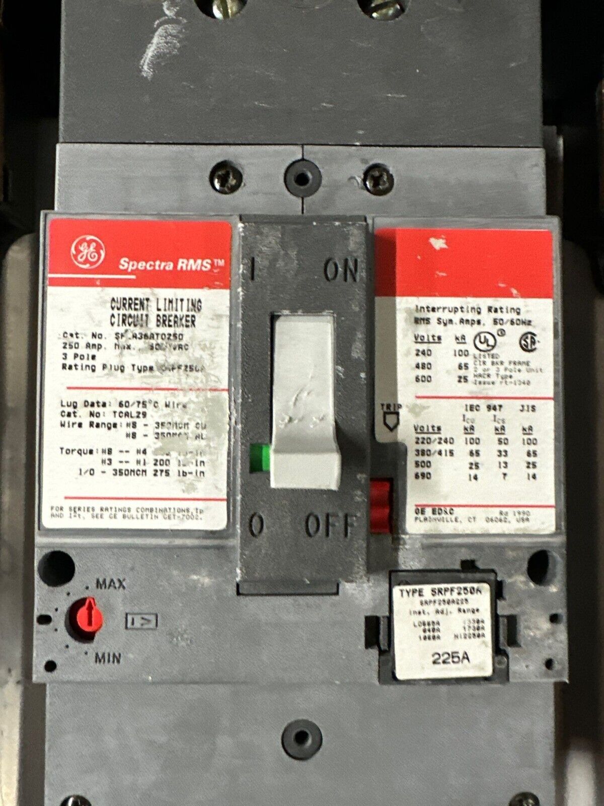 GE AEF3422DBX Panelboard 225A 480Y/277V 3PH 4W Indoor Encl 42 Circuit MCB AB55B P043 Used