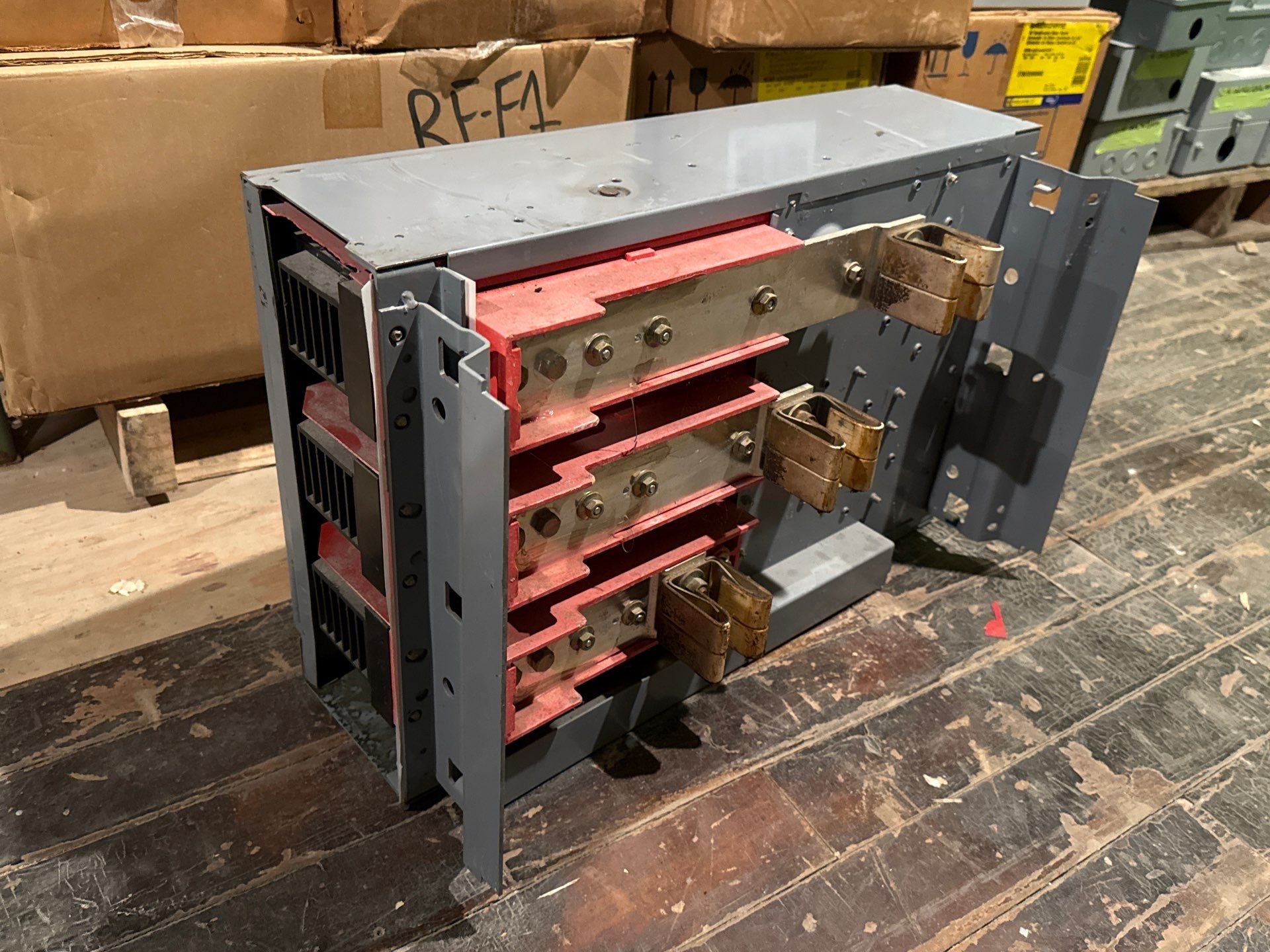 Square D QMB325W QMB Branch Panel Switch 400A 3P 240V 400 Amp 3 Pole Used