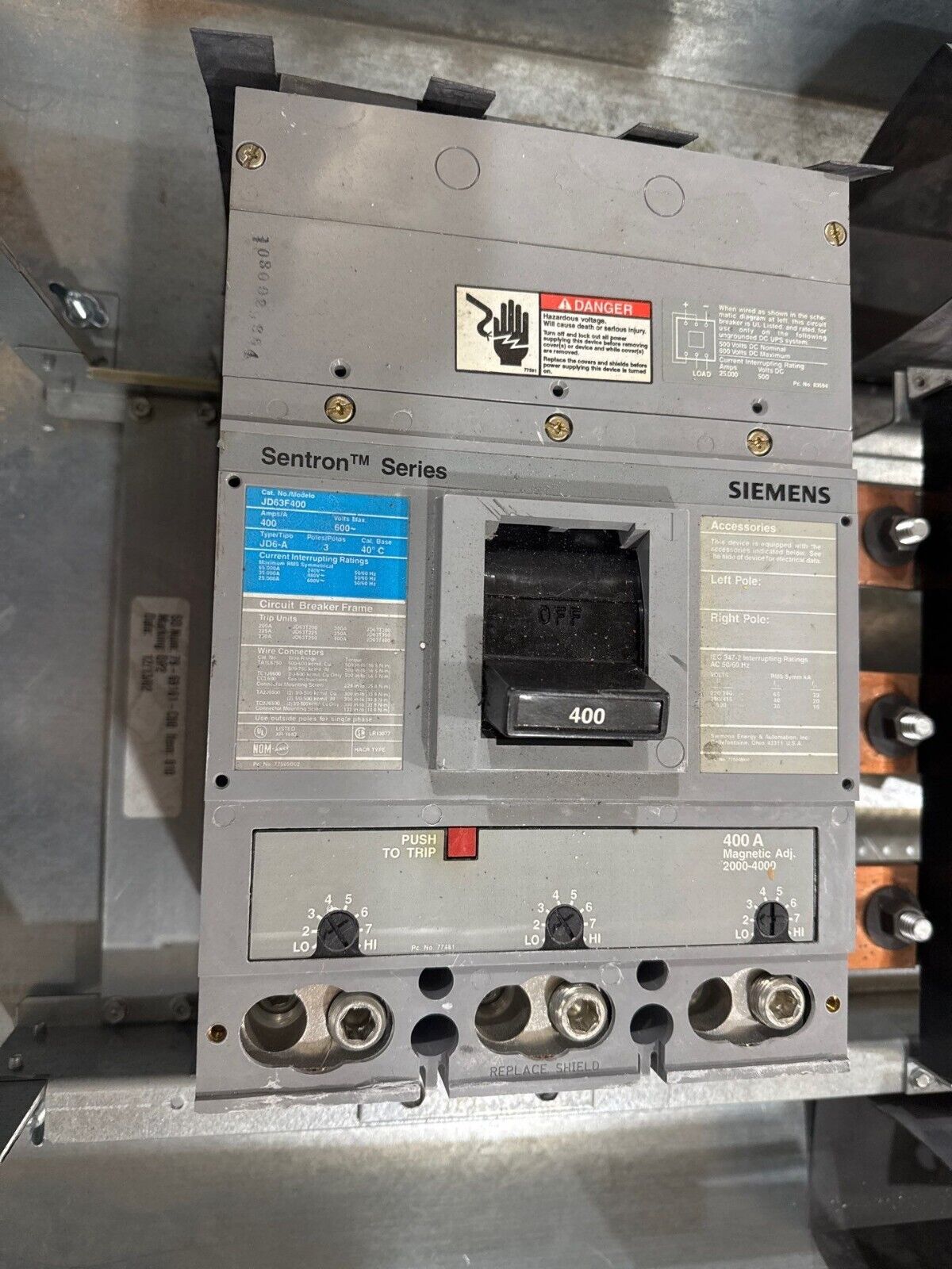 Siemens SEE42ML400ATS Panelboard 400A 480/277V 3PH 4W 42Cir MCB Indoor Encl P662 Used