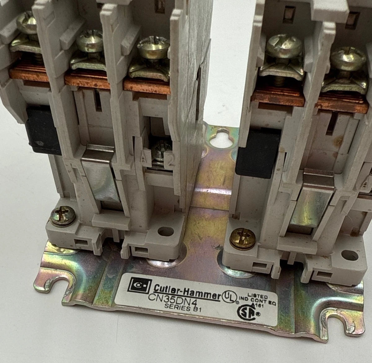 Cutler Hammer CN35DN4 Lighting Contactor 30A 4P 600V Coil 277V CN35DN2 Used