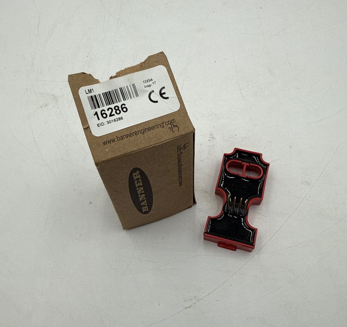 Banner LM1 16286 Multi-Beam Logic Module Interconnecting Pins New