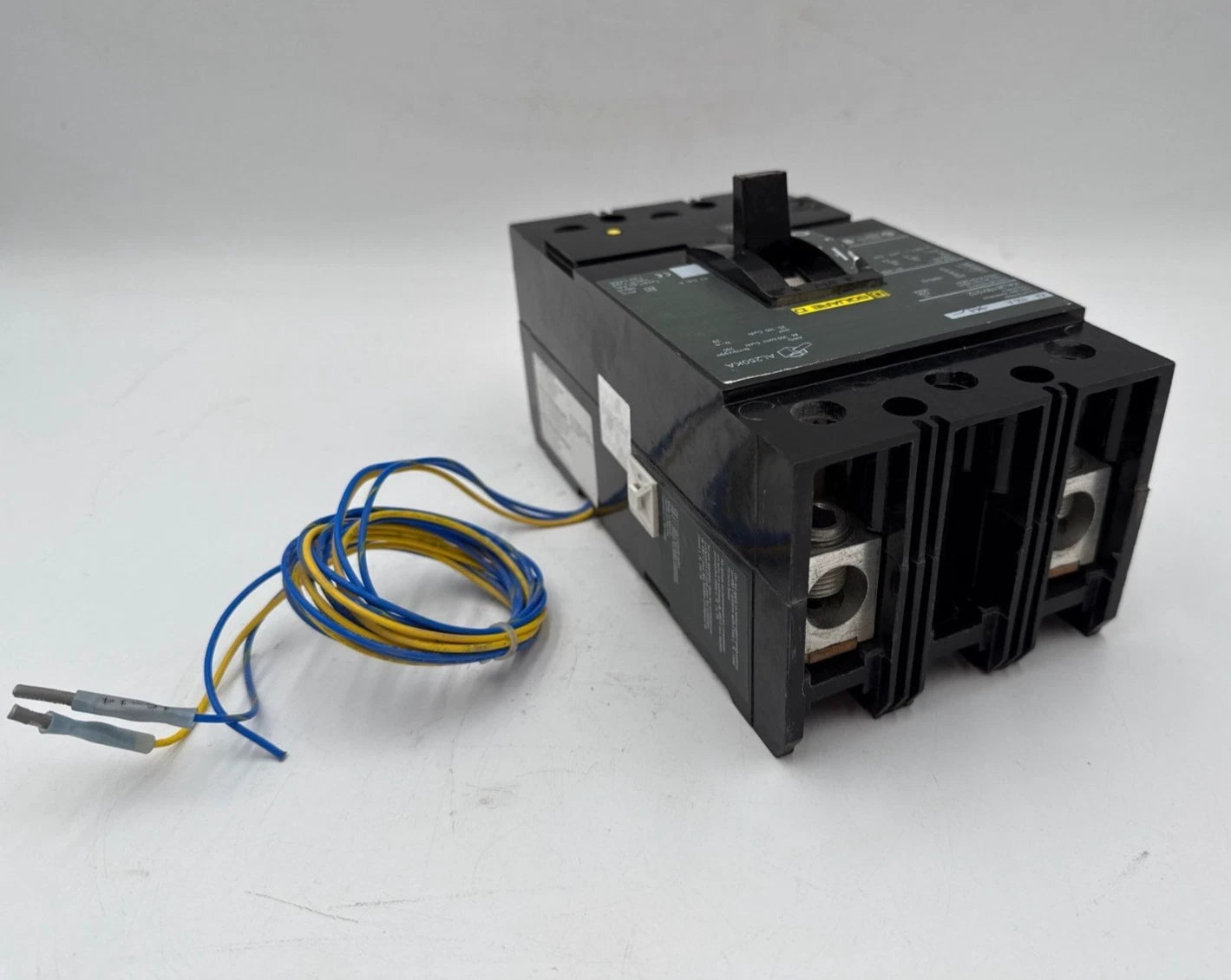 Square D KAL261501212 Circuit Breaker 150A 2P 600V KAL 150 Amp Aux Switch 11A Used