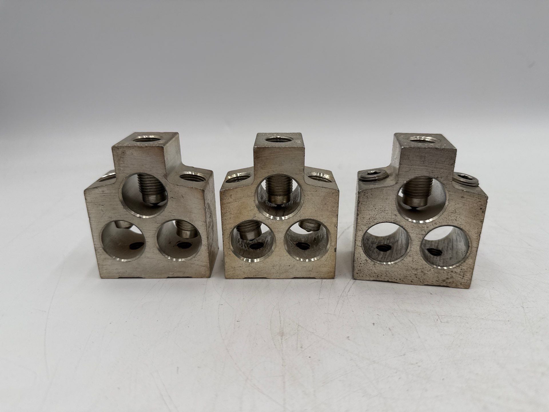 3PC Square D AL900MA Mechanical Lug Terminal 3/0 to 500MCM CU-AL Used