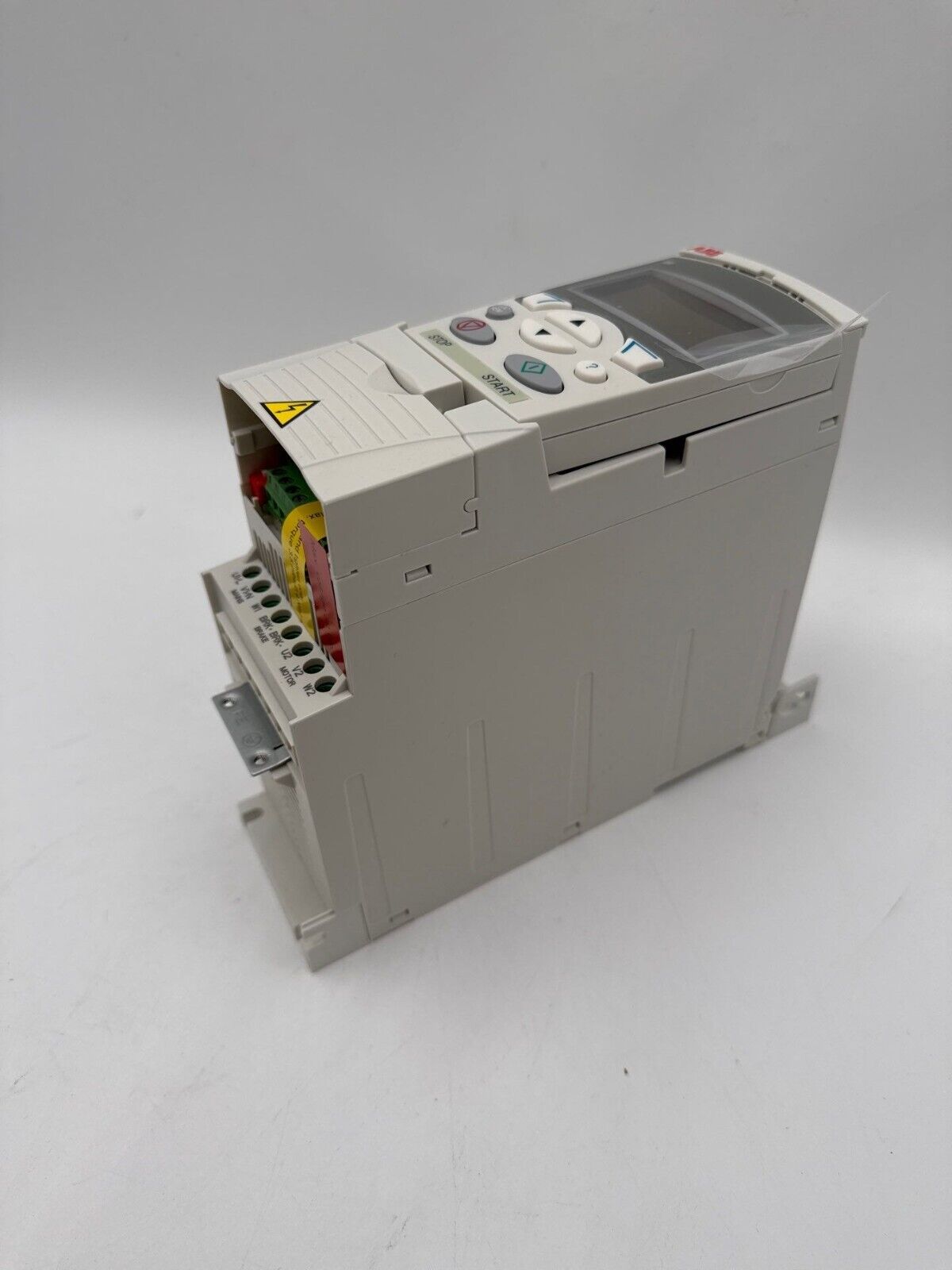 ABB ACS355-03U-02A4-4 New