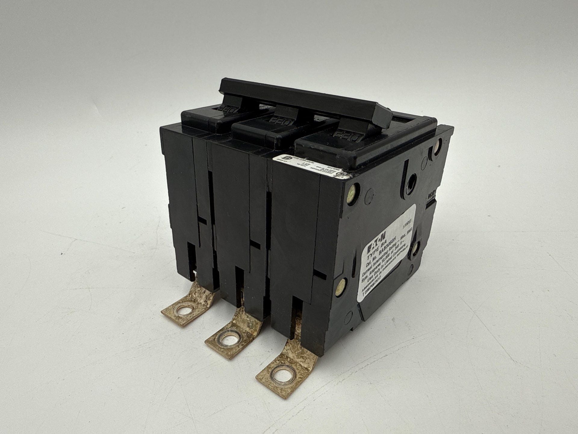 Eaton BAB3050H Circuit Breaker 50A 3P 240V BAB 50 Amp 3 Pole Bolt On 3PH BA350 Used