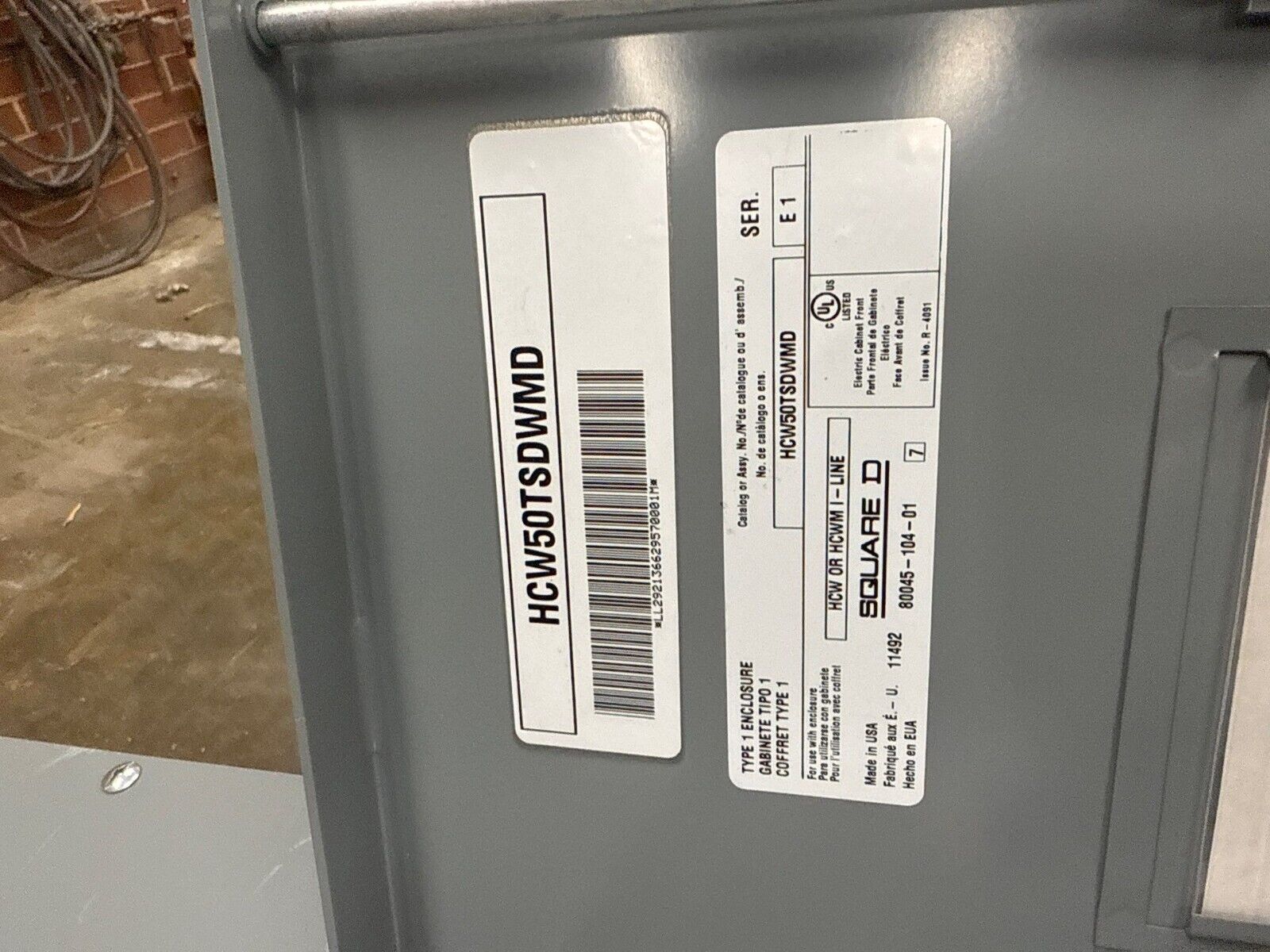 Square D HCP I-Line Panelboard 300A 208/120V 3PH 4W 18 Circuit Indoor Encl MCB P441 Used