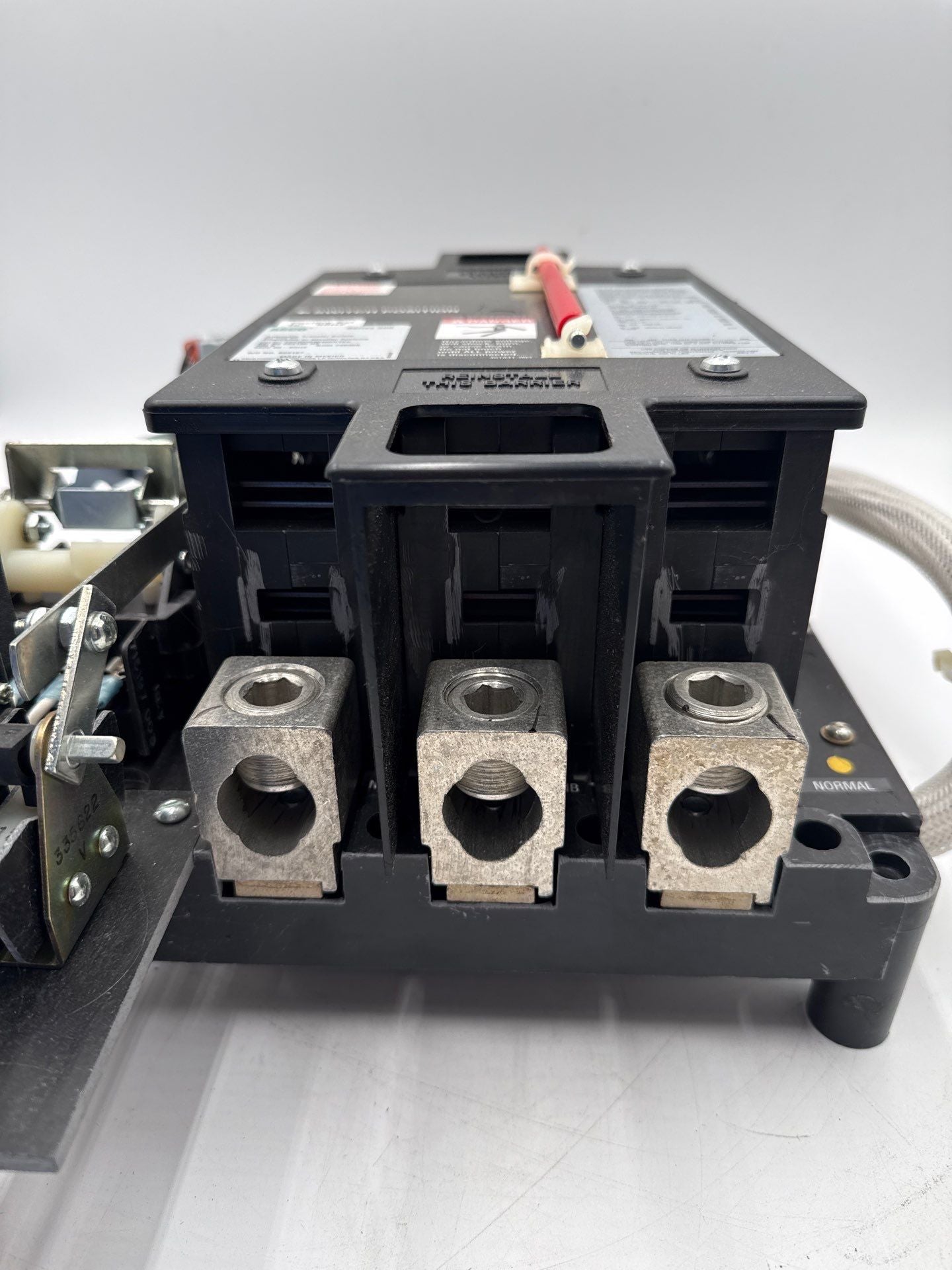 ASCO Series 300 Automatic Transfer Switch 400A 480V 50-60Hz E00300030400N1XC Used