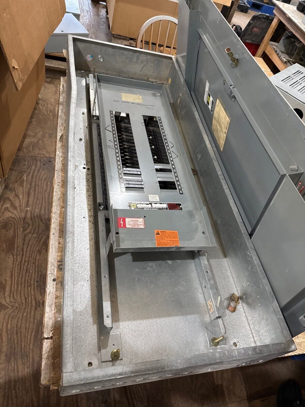 Square D NQOD Panelboard 400A 208/120V 3PH 4W 42 Circuit Indoor Encl MLO MH53 P624 Used