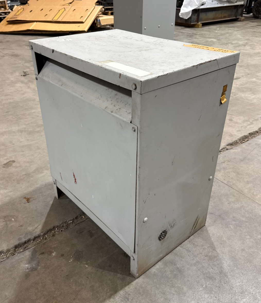 63KVA Hevi Duty DT621H63 Transformer Pri 575V Sec 460/266V 3PH Indoor Encl Used
