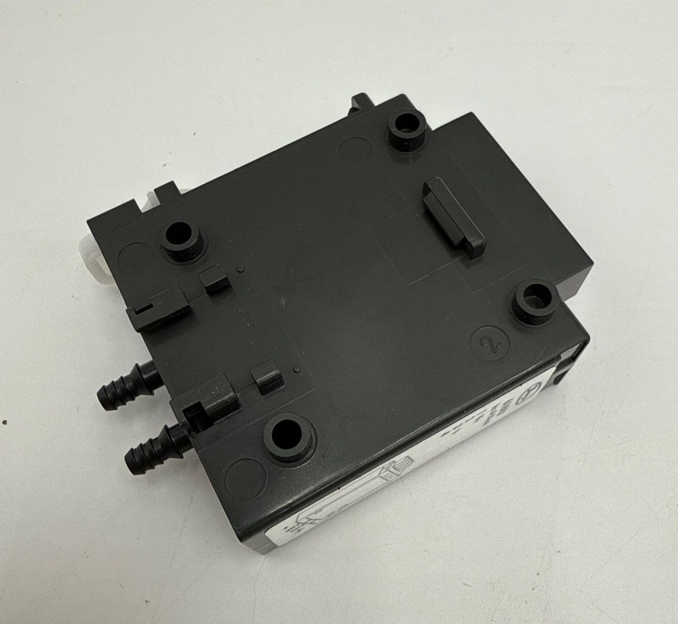 Dwyer 616KD-03 One-Touch Differential Pressure Transmitter 0-5 inwc New