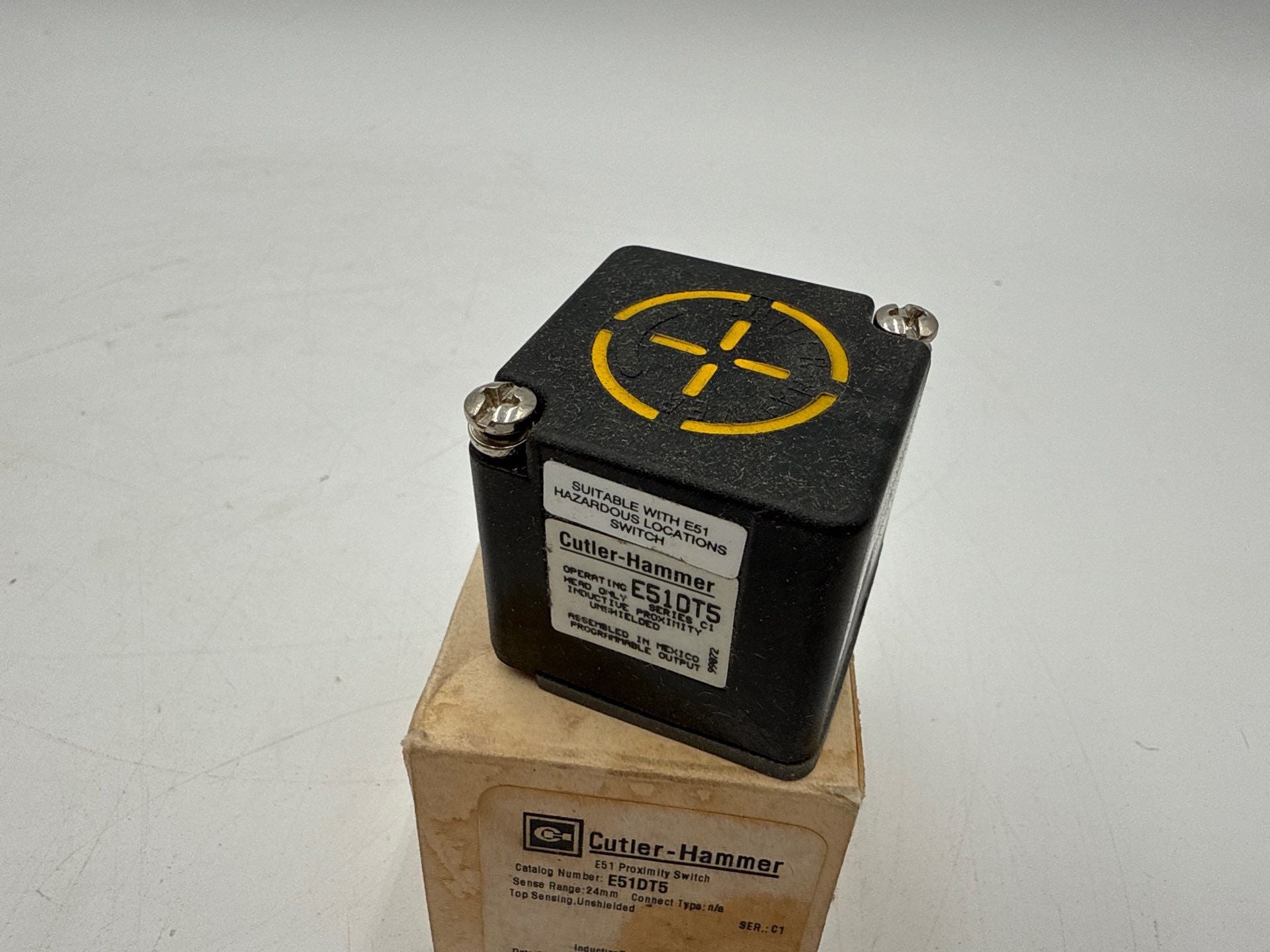 Cutler Hammer E51DT5 Inductive Proximity Sensor Head Series C1 Unshielded New