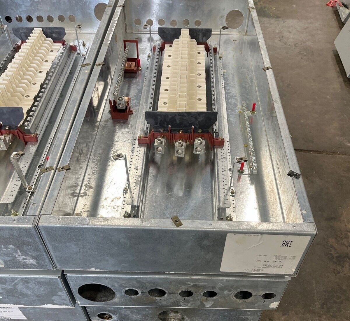 CH PRL2A Panelboard 225A 277/480V 4W 3PH MLO Indoor Enclosure YS2048 42 Circuit P594 Used