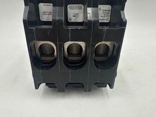 Square D QO3100 Circuit Breaker 100A 3P 240V QO Plug On 100 Amp 3 Pole New