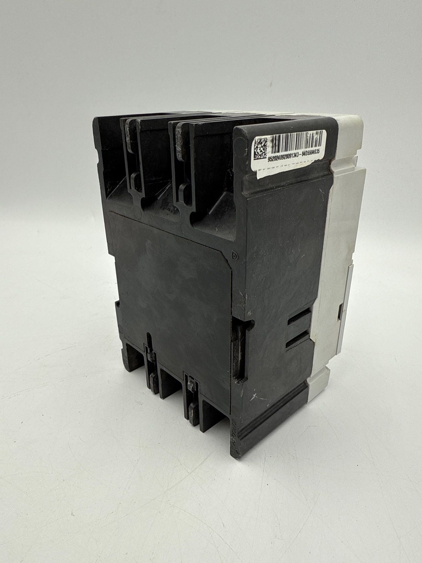 Eaton PDG23M0050TFFL Circuit Breaker 50A 600V 3P Bolt On 50 Amp 3 Pole Used