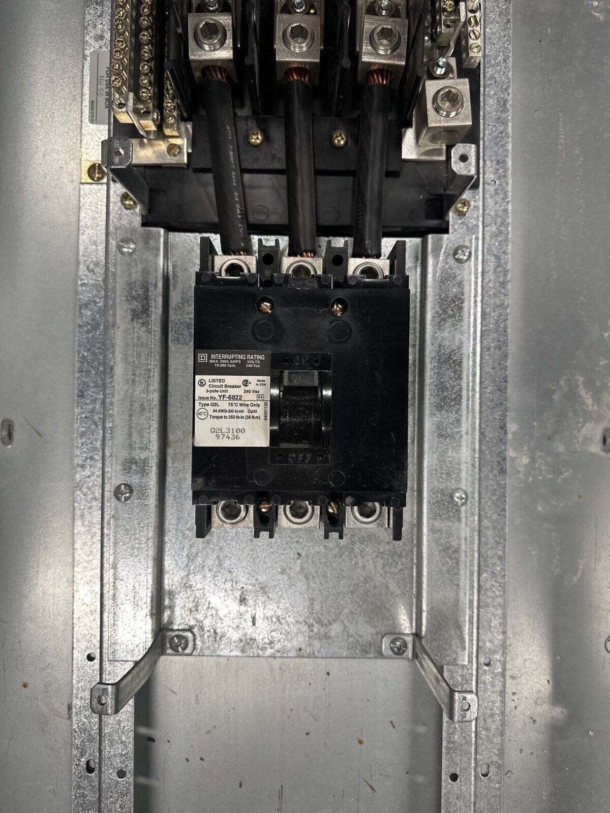 Square D NQOD Panelboard 225A 208/120V 3PH 4W Q2L3100 MCB 42 Circuit Indoor Encl P347 Used
