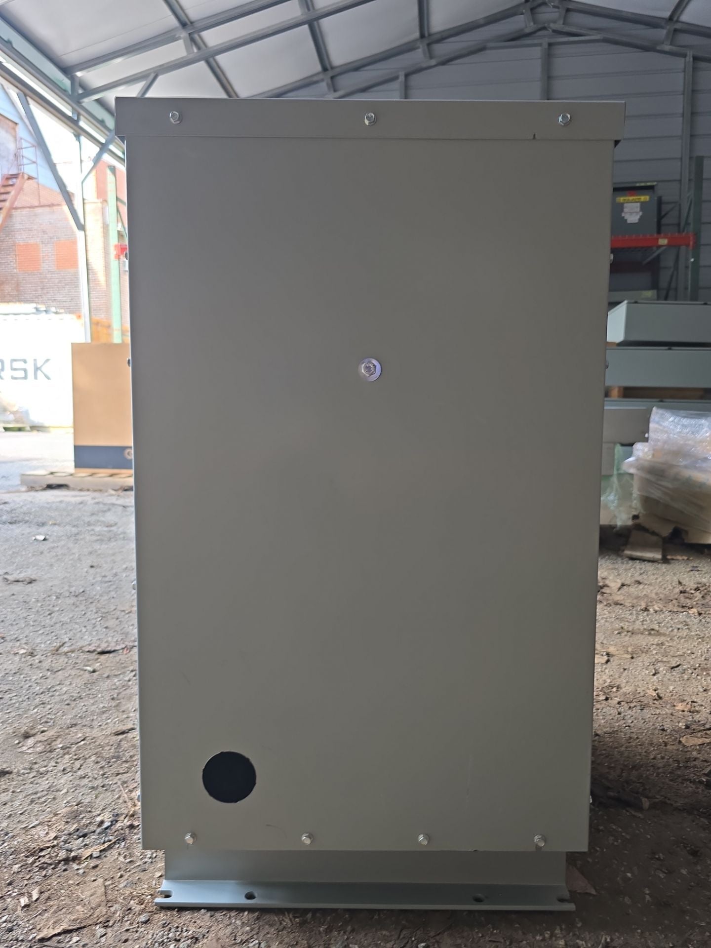 30kVA Eaton V48M28T3016 Transformer Pri 480V Sec 208/120V 3PH Indoor T275 G02S04 Used