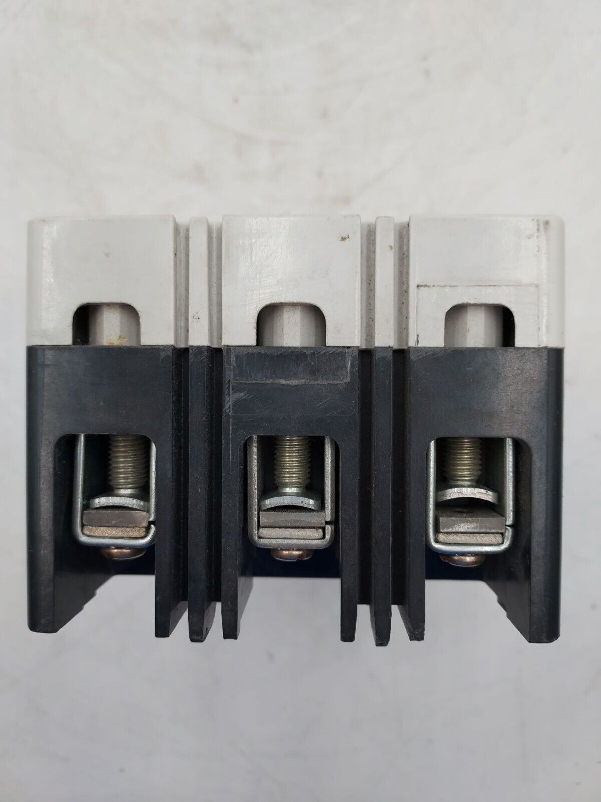 Eaton HFD3050VL Used