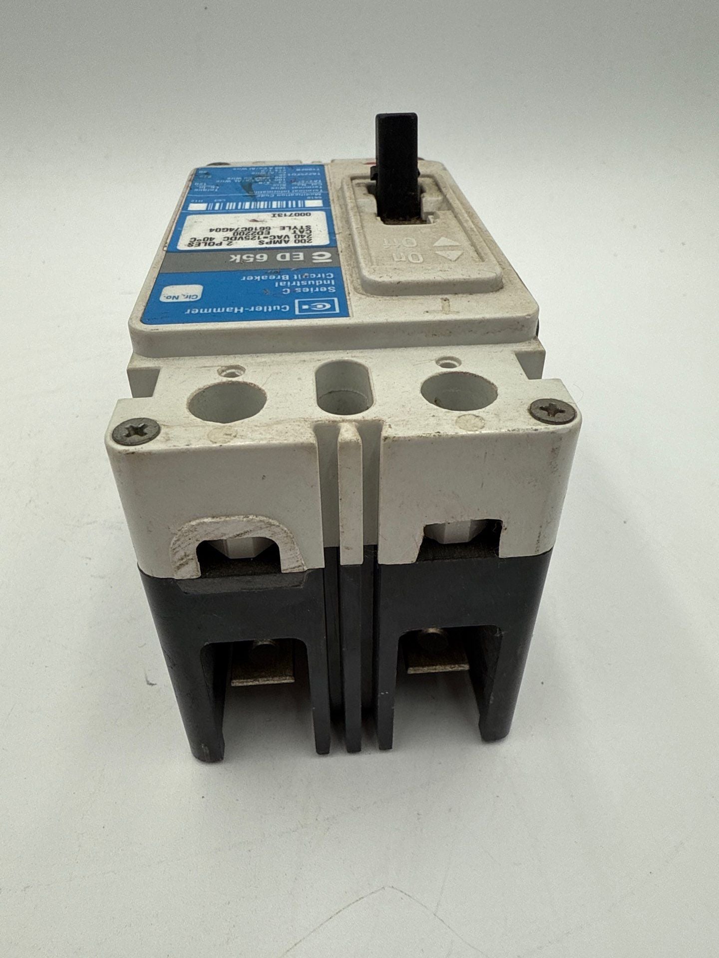 Cutler Hammer ED2200 Circuit Breaker 200A 2P 240V ED 65k 200 Amp 2 Pole Used